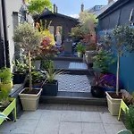 Avoca House B&B