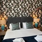 Avoca House B&B