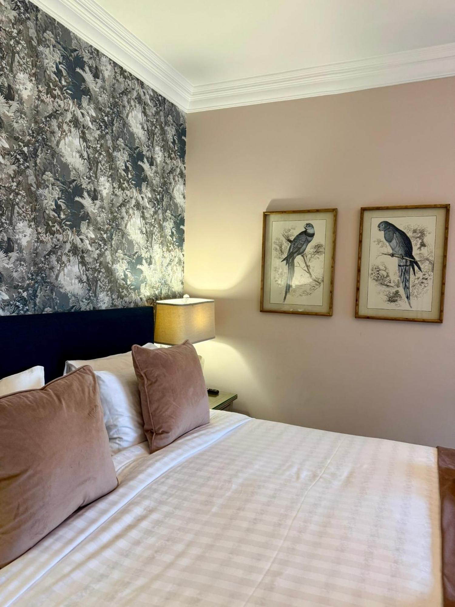 Bed & Breakfast Avoca House Dublin